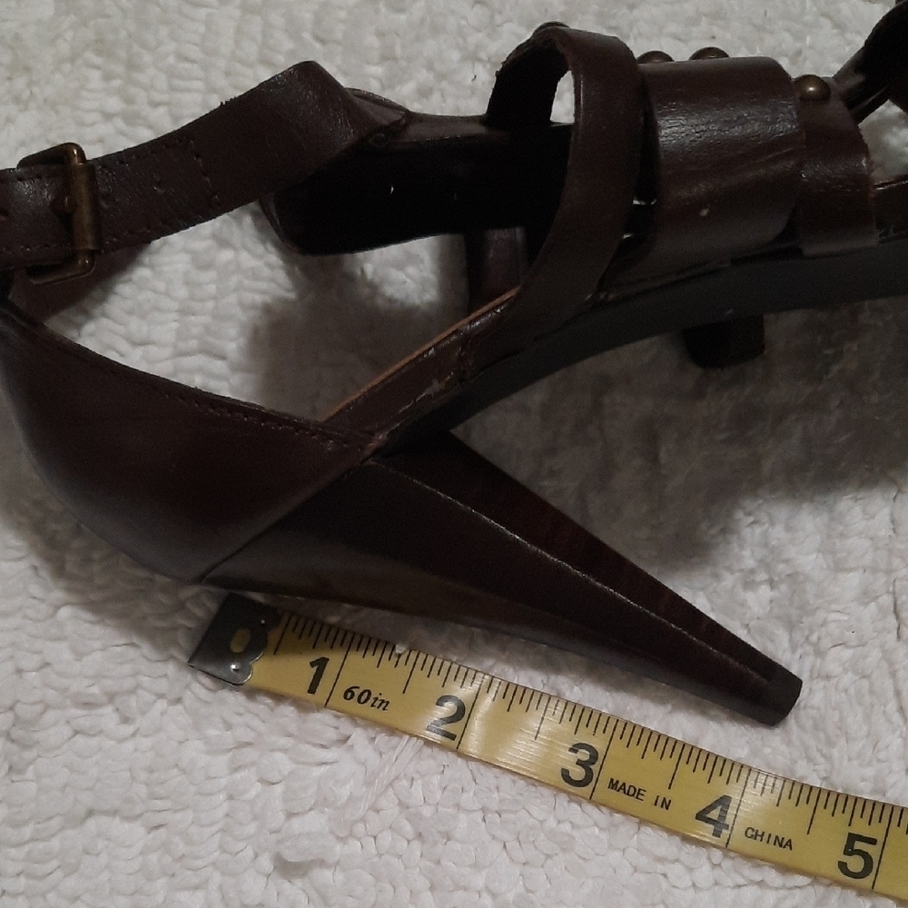 Worthington Dark Brown Woven Sandals - Picture 8 of 9